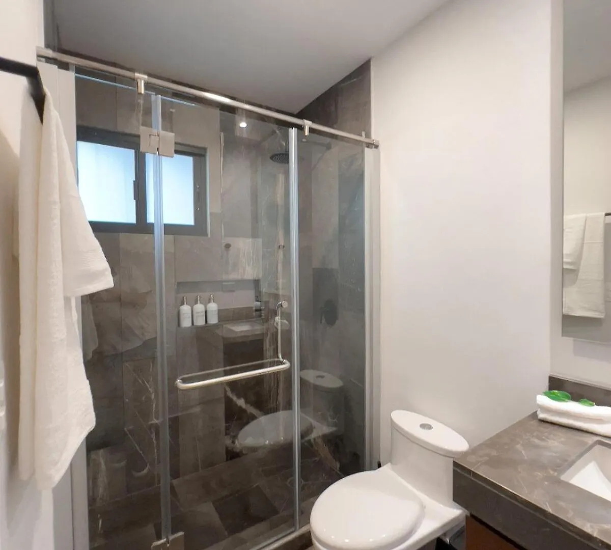 Paramar Black 2Br - Next Level B Tulum